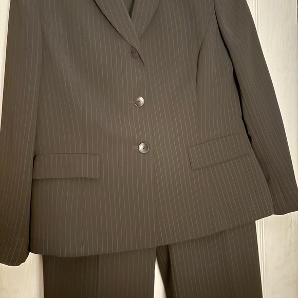 Suit Studio Dark Brown Women’s Suit - Picture 3 of 4